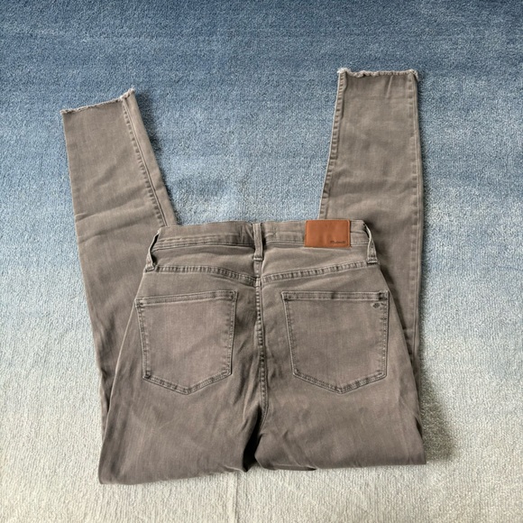 Madewell Gray 9" Mid-Rise Skinny Jeans - Picture 5 of 5